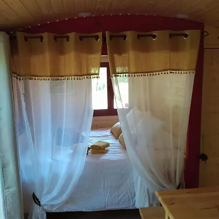 ベッド・アンド・ブレックファスト Le Camp Du Fauconnier 3*