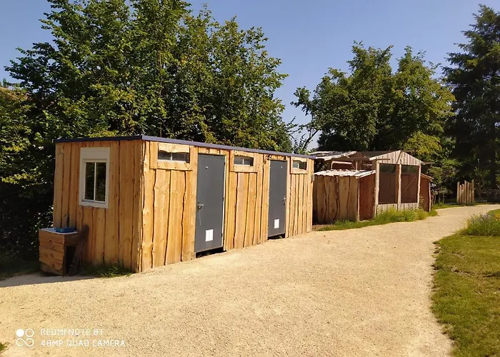 B&B Le Camp Du Fauconnier La Pommeraie-sur-Sèvre